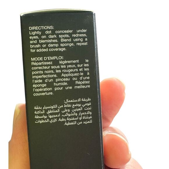 HUDA Beauty Faux Filter Luminous Matte Liquid Concealer Crease Proof 6.1 G NEW - Picture 2 of 7